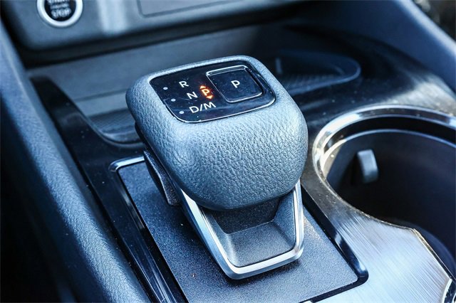 Used 2023 Nissan Rogue SV image 24