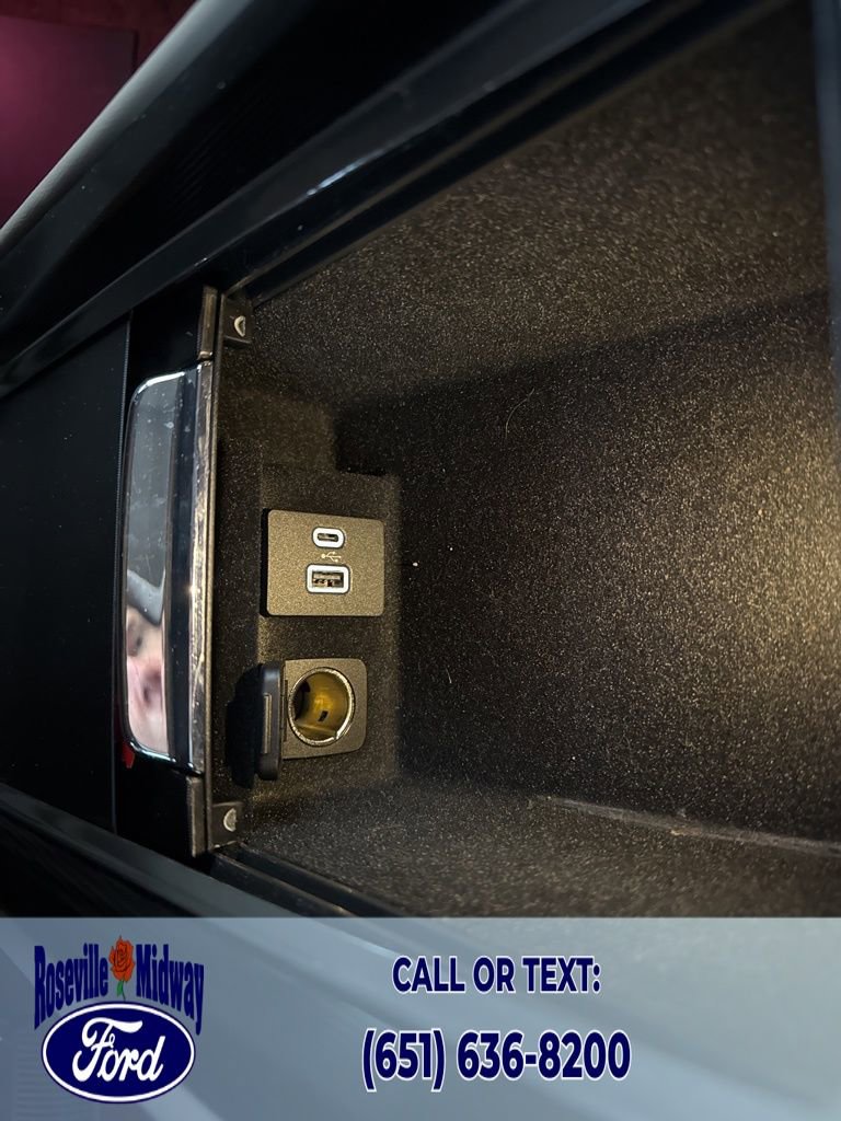 Used 2022 Lincoln Corsair AWD w/ Premium Package image 17