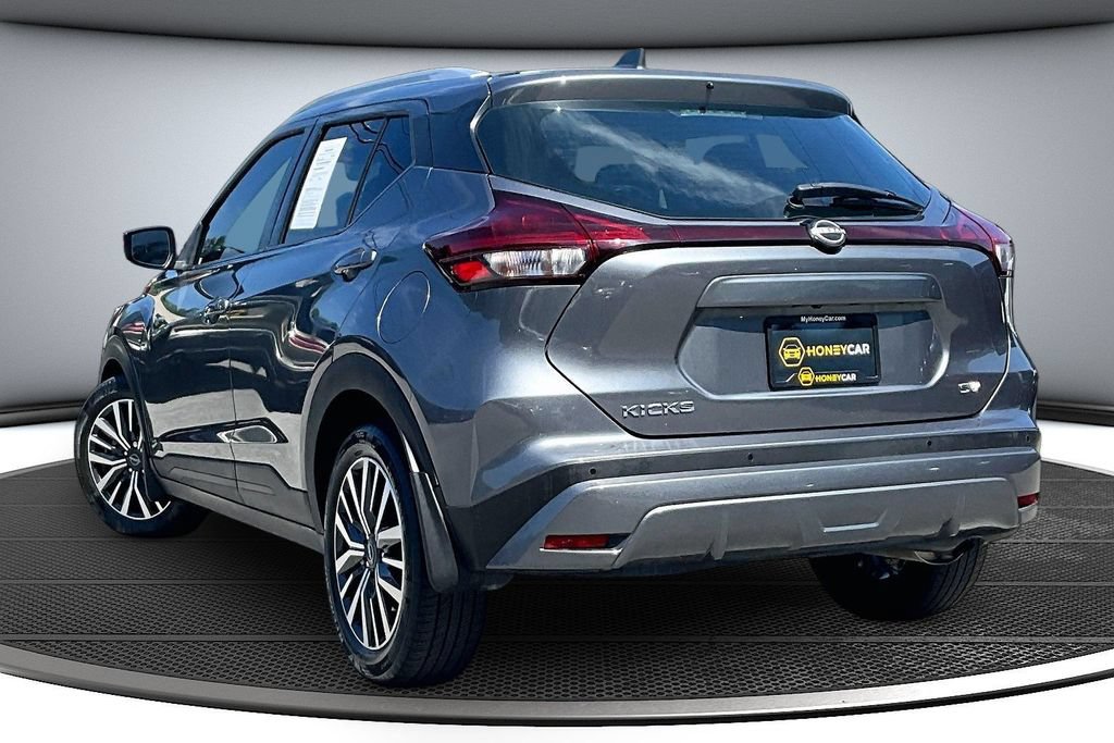 Used 2023 Nissan Kicks SV FWD image 4