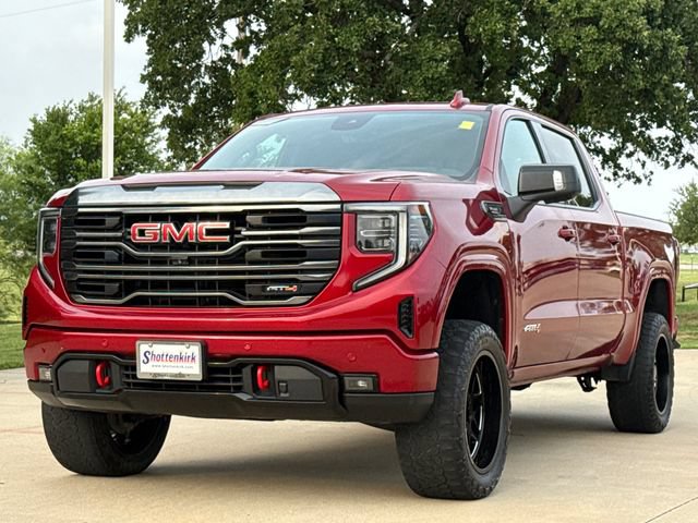 Used 2023 GMC Sierra 1500 AT4 w/ Technology Package AWD/4WD image 3