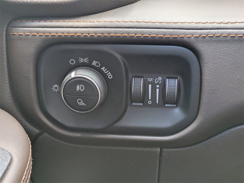 New 2026 RAM 2500 Limited image 26