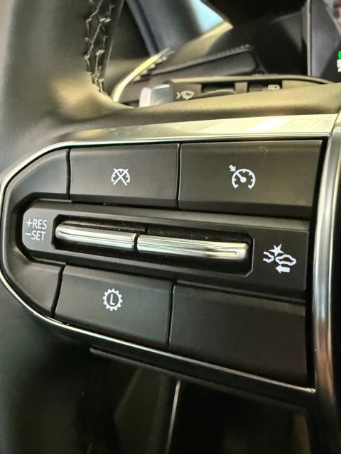 Used 2024 GMC Acadia Elevation w/ Luxury Package image 36