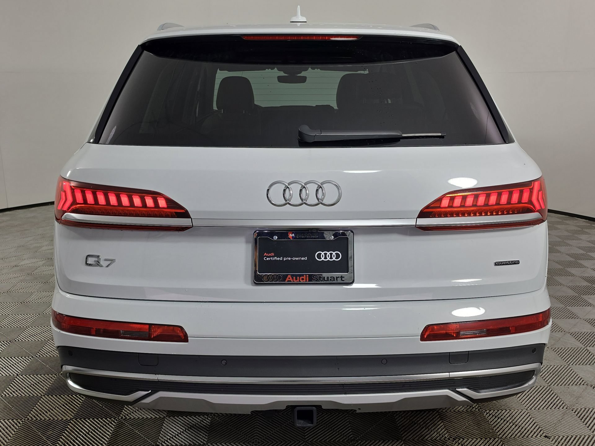 Used 2023 Audi Q7 2.0T Premium Plus w/ Premium Plus Package AWD/4WD image 6