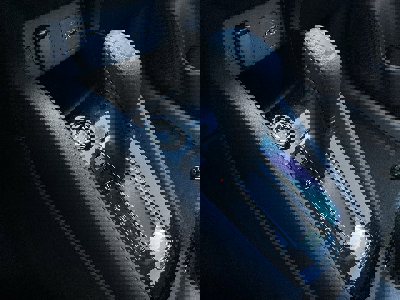 New 2025 Nissan Versa SV w/ Trunk Package image 31