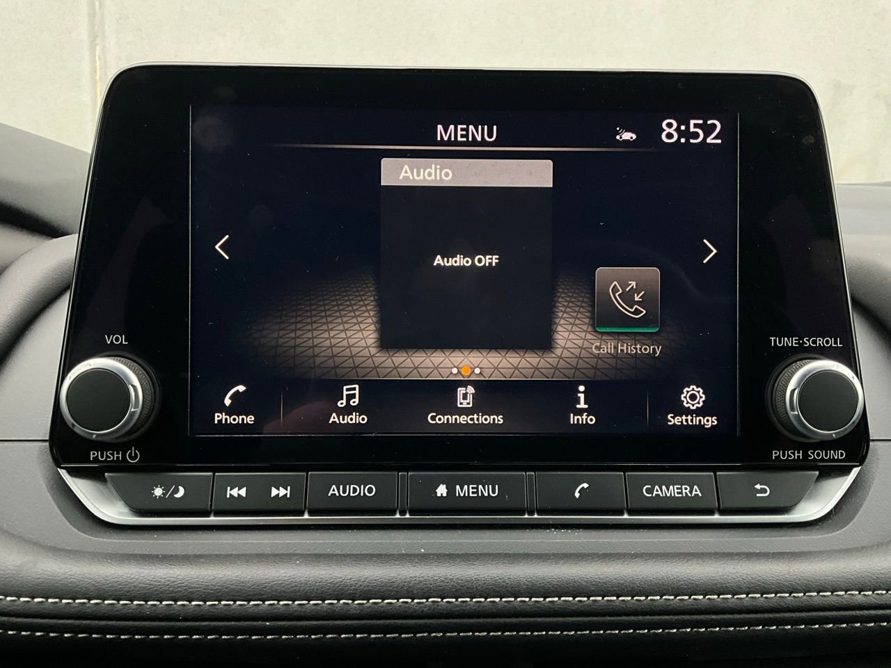 Used 2025 Nissan Rogue SV image 29