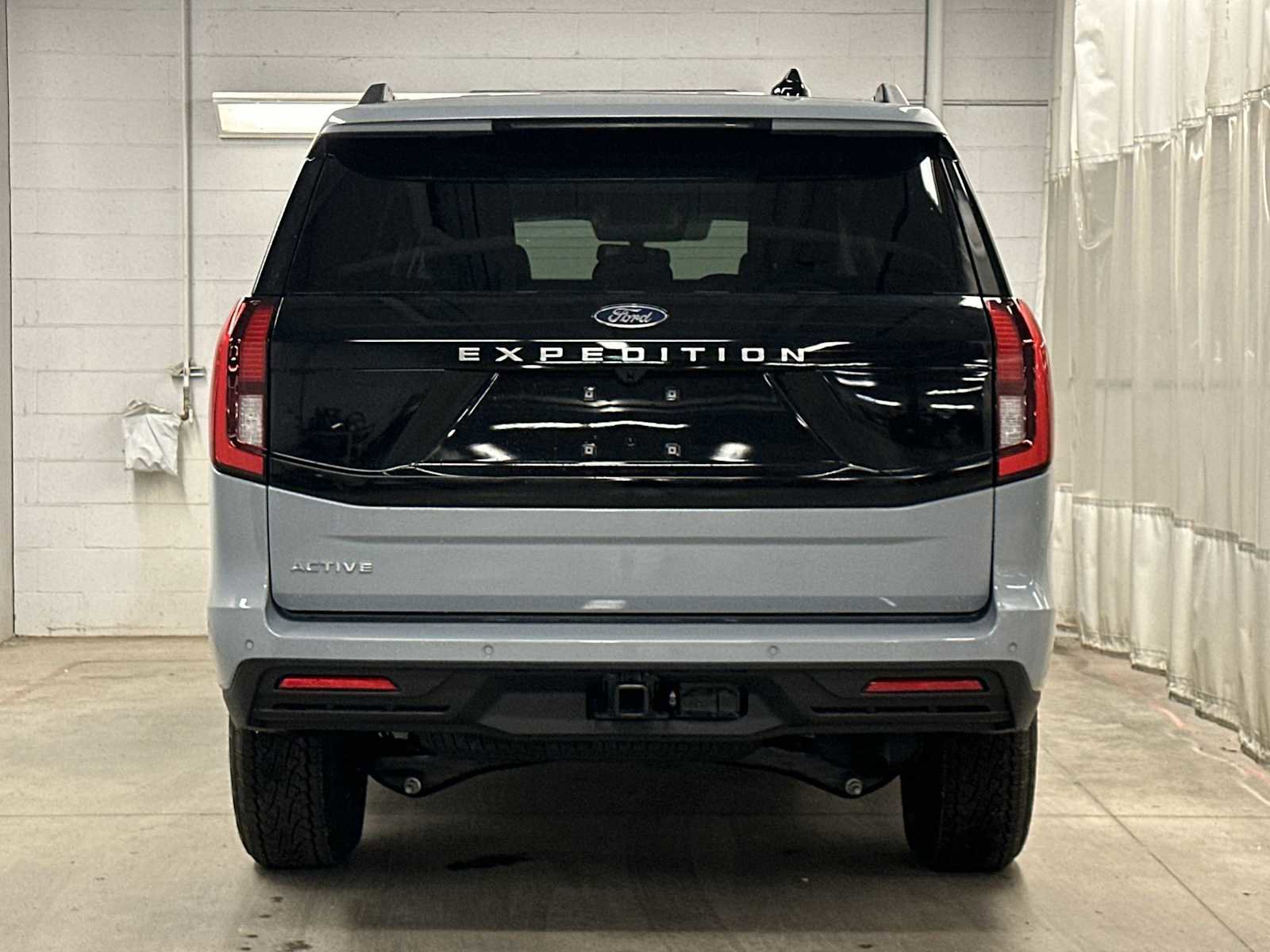 New 2026 Ford Expedition Active AWD/4WD image 4