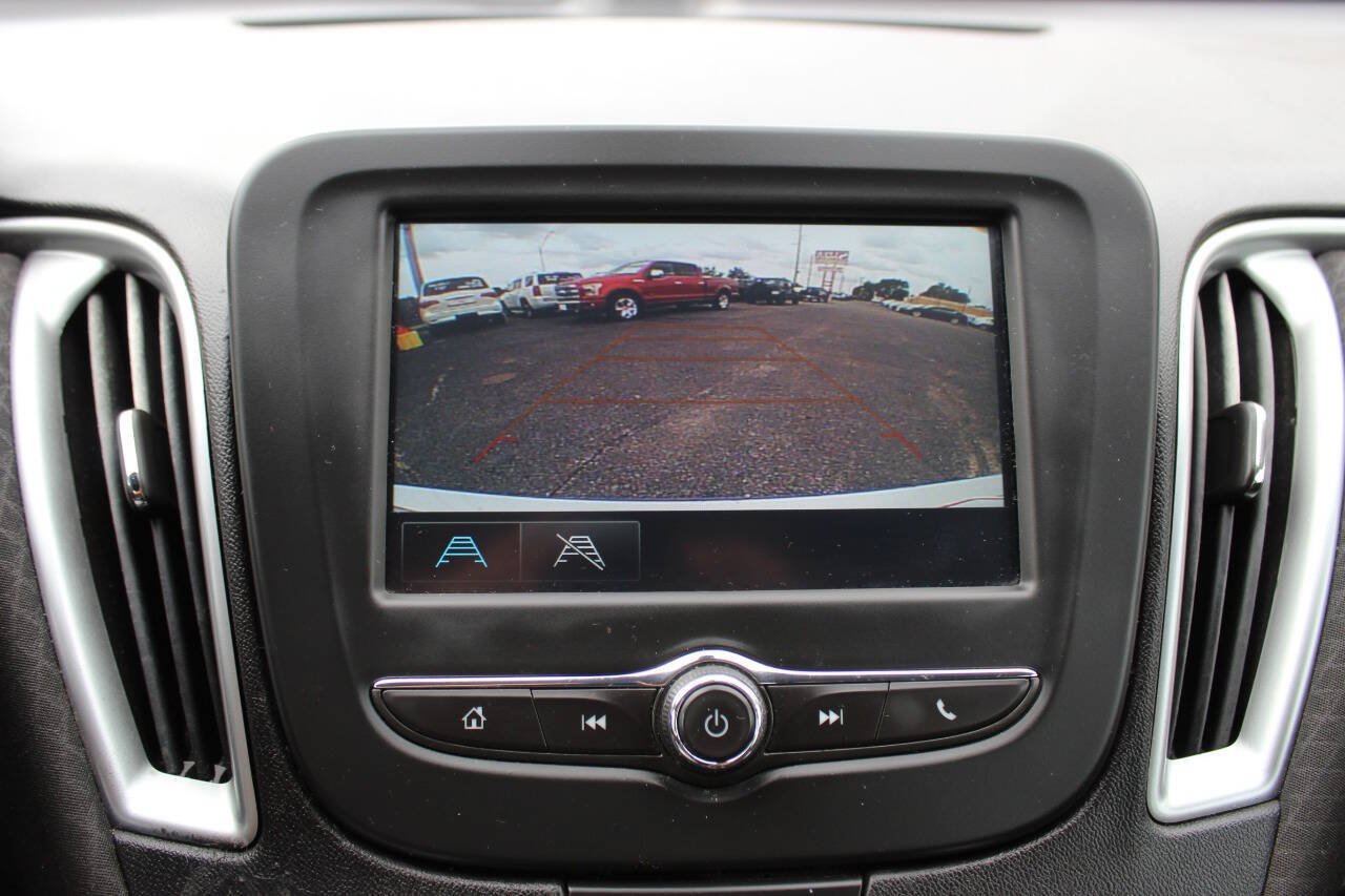 Used 2018 Chevrolet Malibu LS w/ LPO, Convenience Package 1 FWD image 18