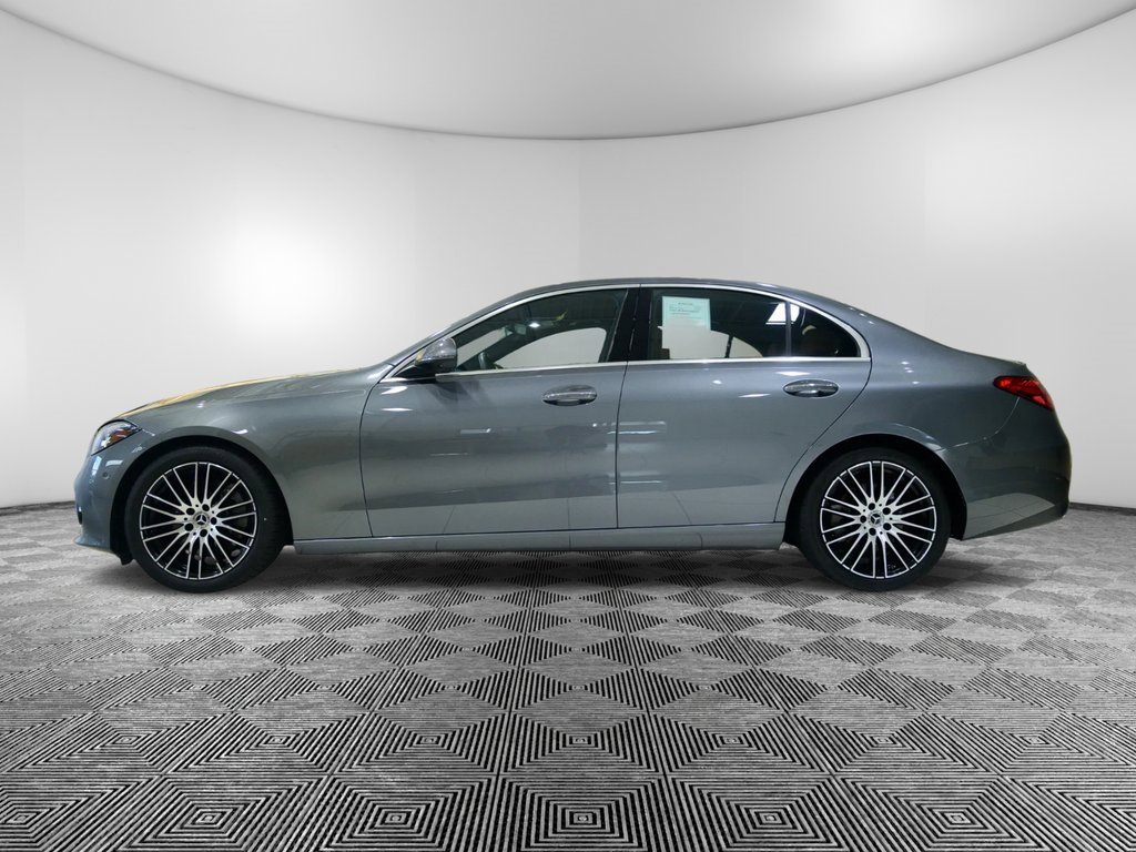 Used 2023 Mercedes-Benz C 300 4MATIC Sedan image 2