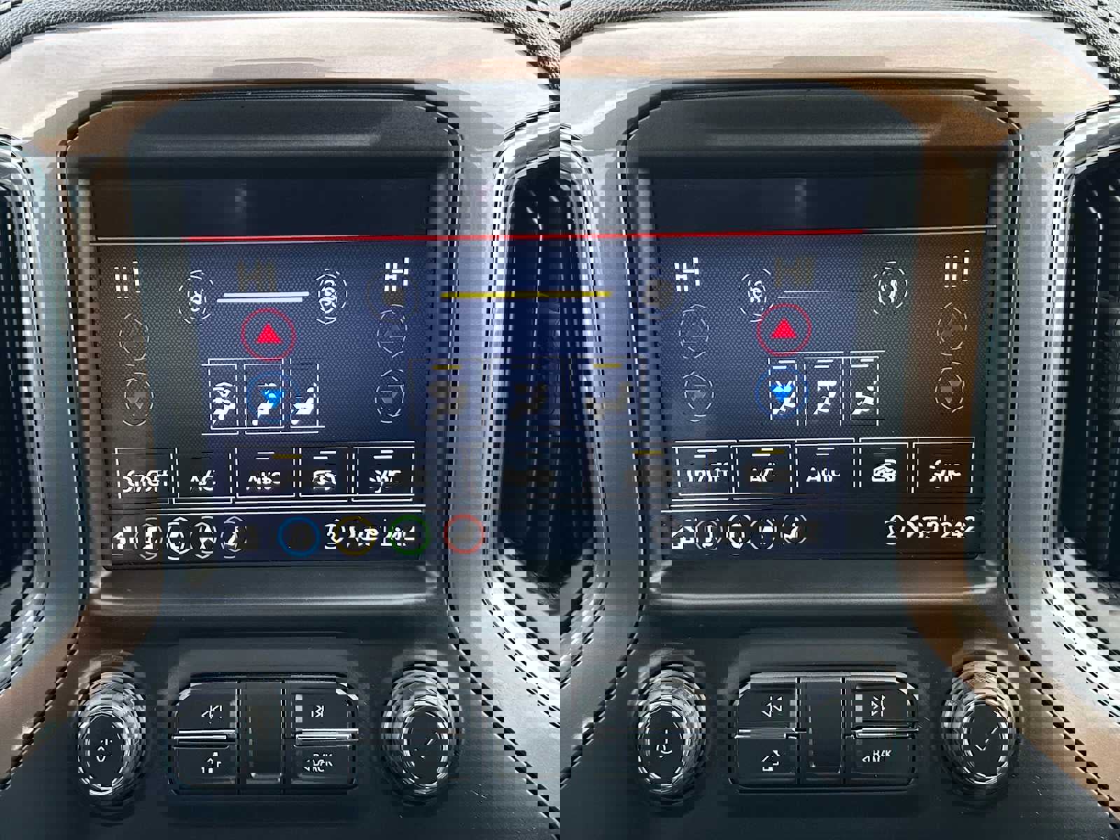 Used 2020 Chevrolet Silverado 1500 High Country w/ Technology Package image 27