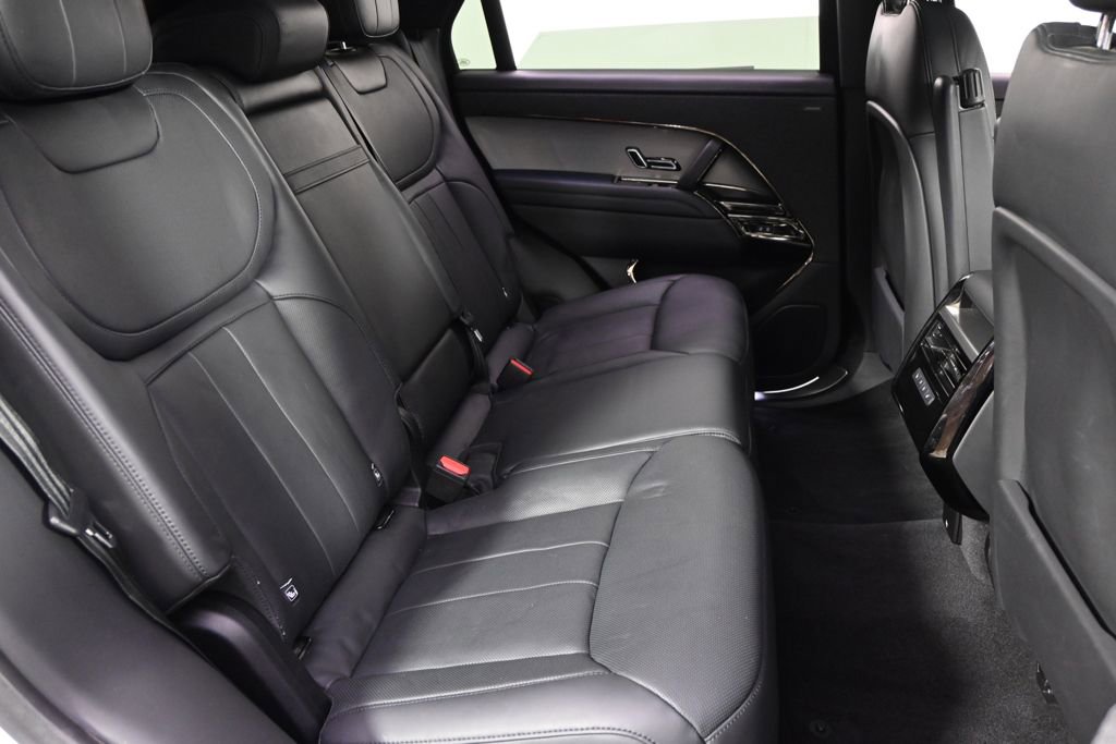 Used 2023 Land Rover Range Rover Sport SE Dynamic image 18