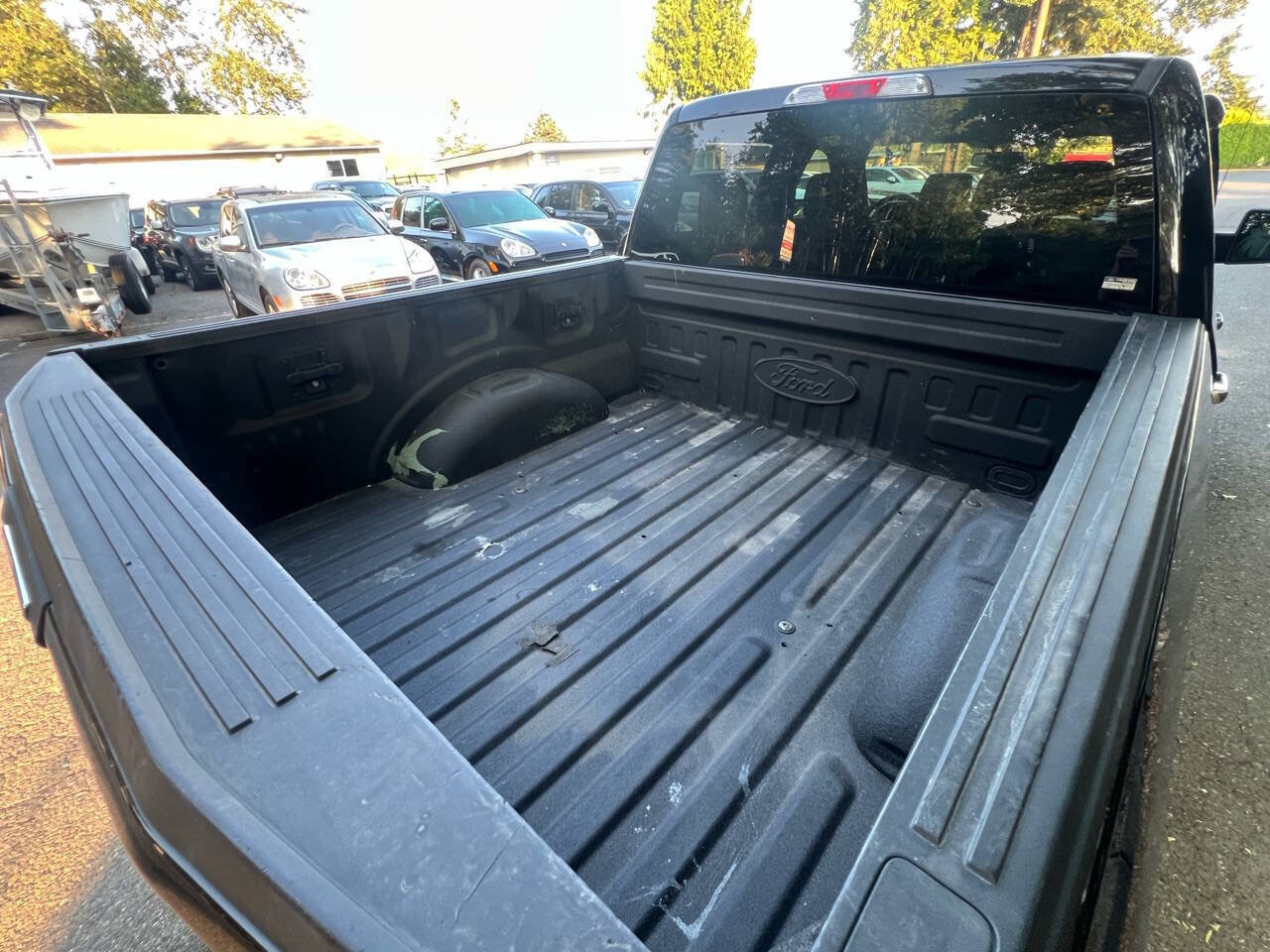 Used 2016 Ford F150 XLT w/ Equipment Group 301A Mid AWD/4WD image 13