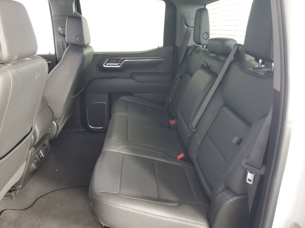 Used 2025 GMC Sierra 1500 SLT RWD image 14