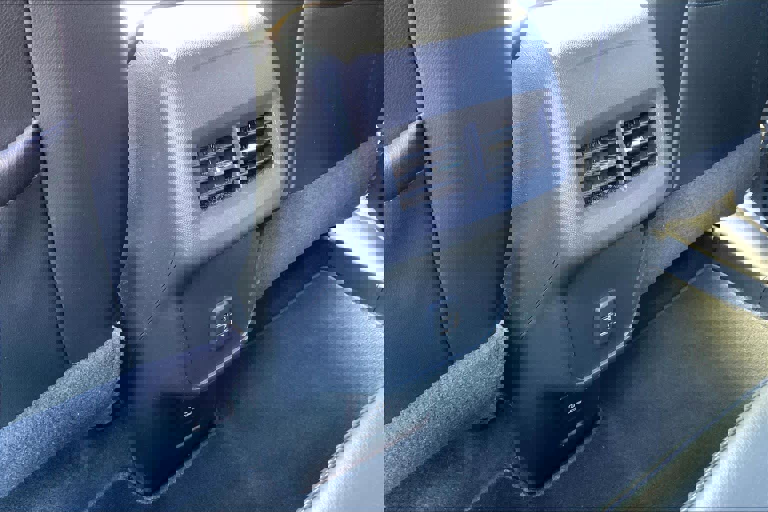 Used 2019 Chevrolet Equinox Premier image 33