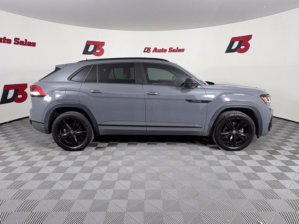 Used 2023 Volkswagen Atlas Cross Sport SEL R-Line AWD/4WD image 7