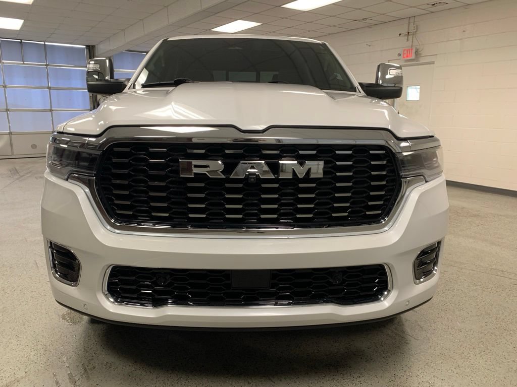 Certified 2025 RAM 1500 Tungsten w/ Off Road Group AWD/4WD image 4