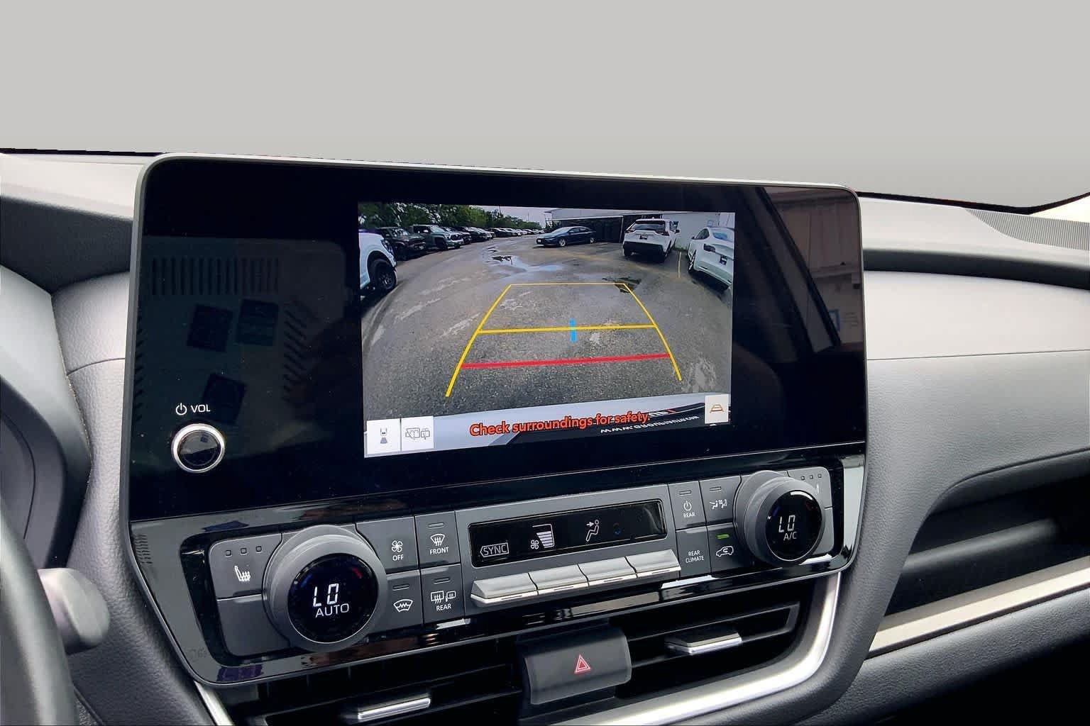 Used 2025 Toyota Grand Highlander AWD image 27