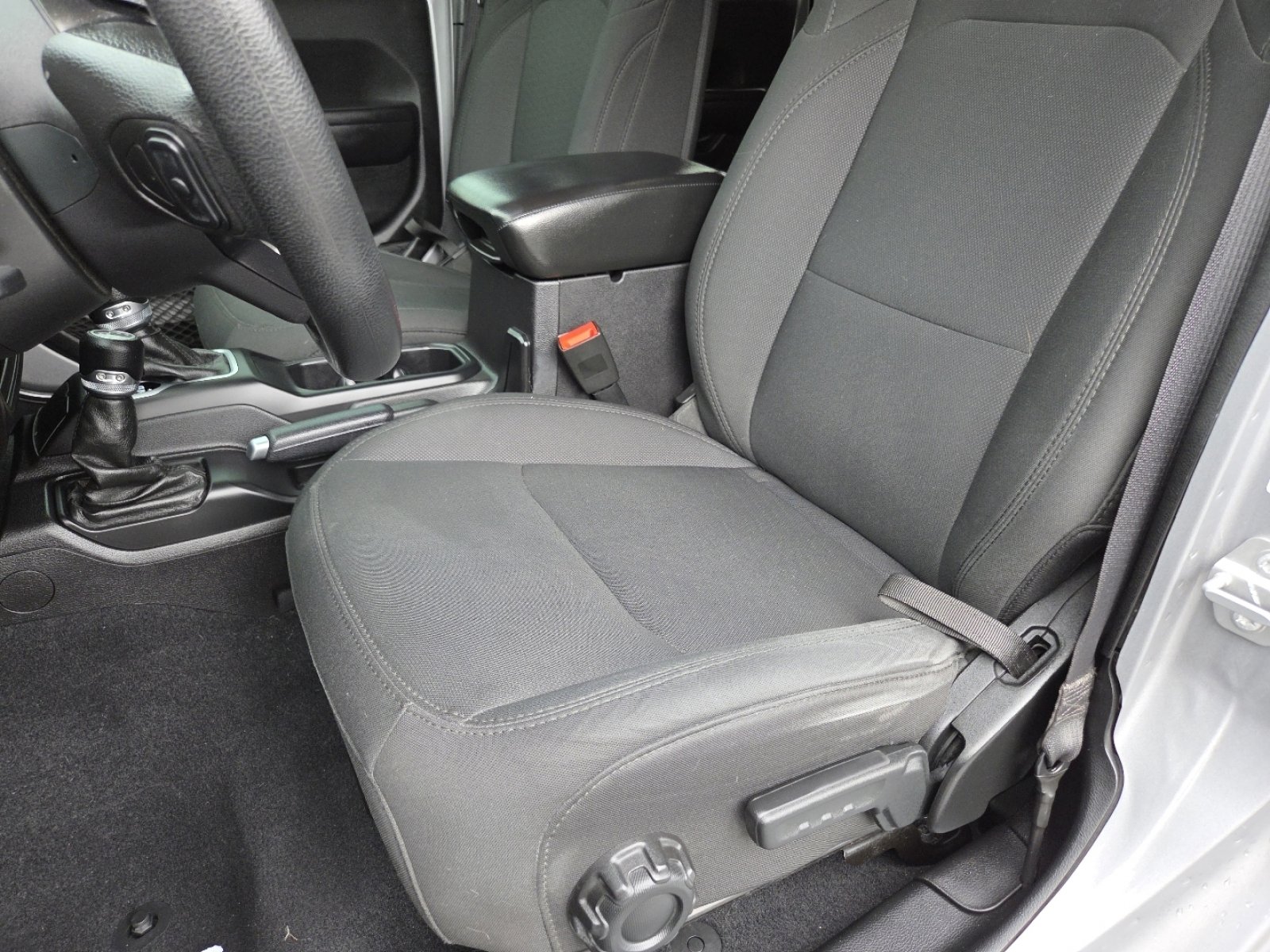 Used 2018 Jeep Wrangler Unlimited Sport AWD/4WD image 27