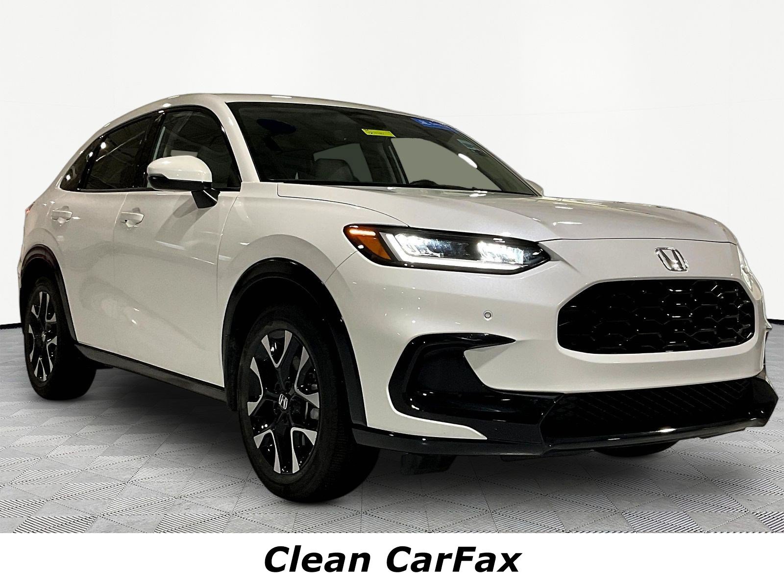 Certified 2026 Honda HR-V EX-L image 3