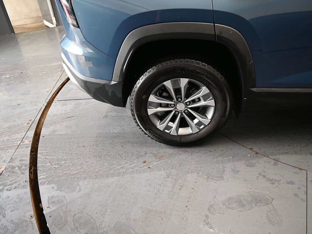 Used 2025 Chevrolet Equinox LT AWD/4WD image 21