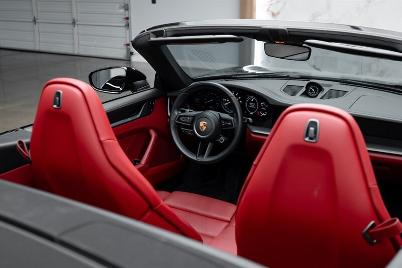 Used 2023 Porsche 911 Carrera S RWD image 30