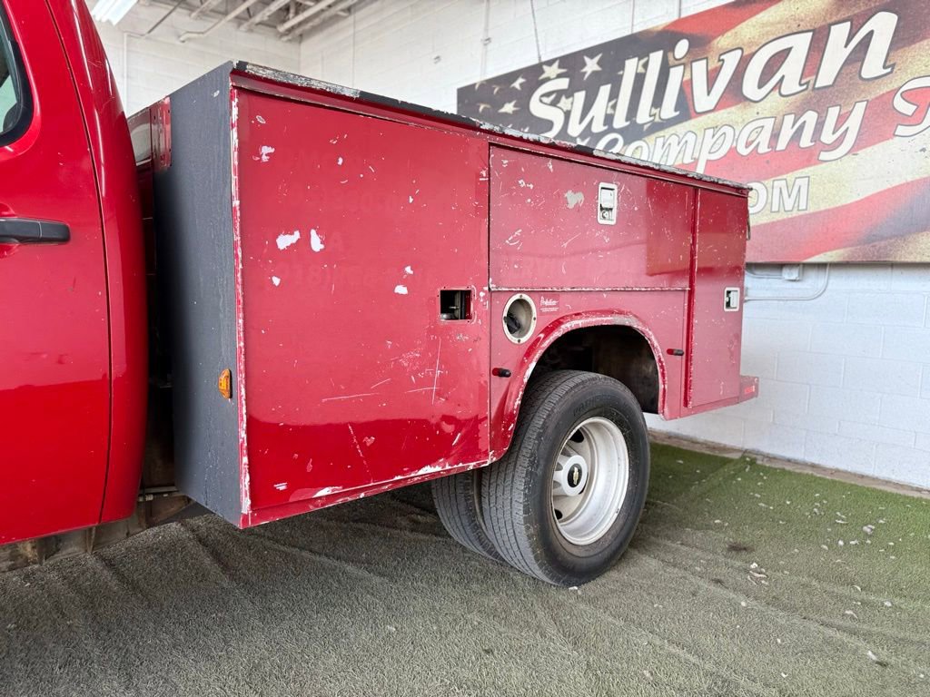 Used 2013 Chevrolet Silverado 3500 W/T image 4