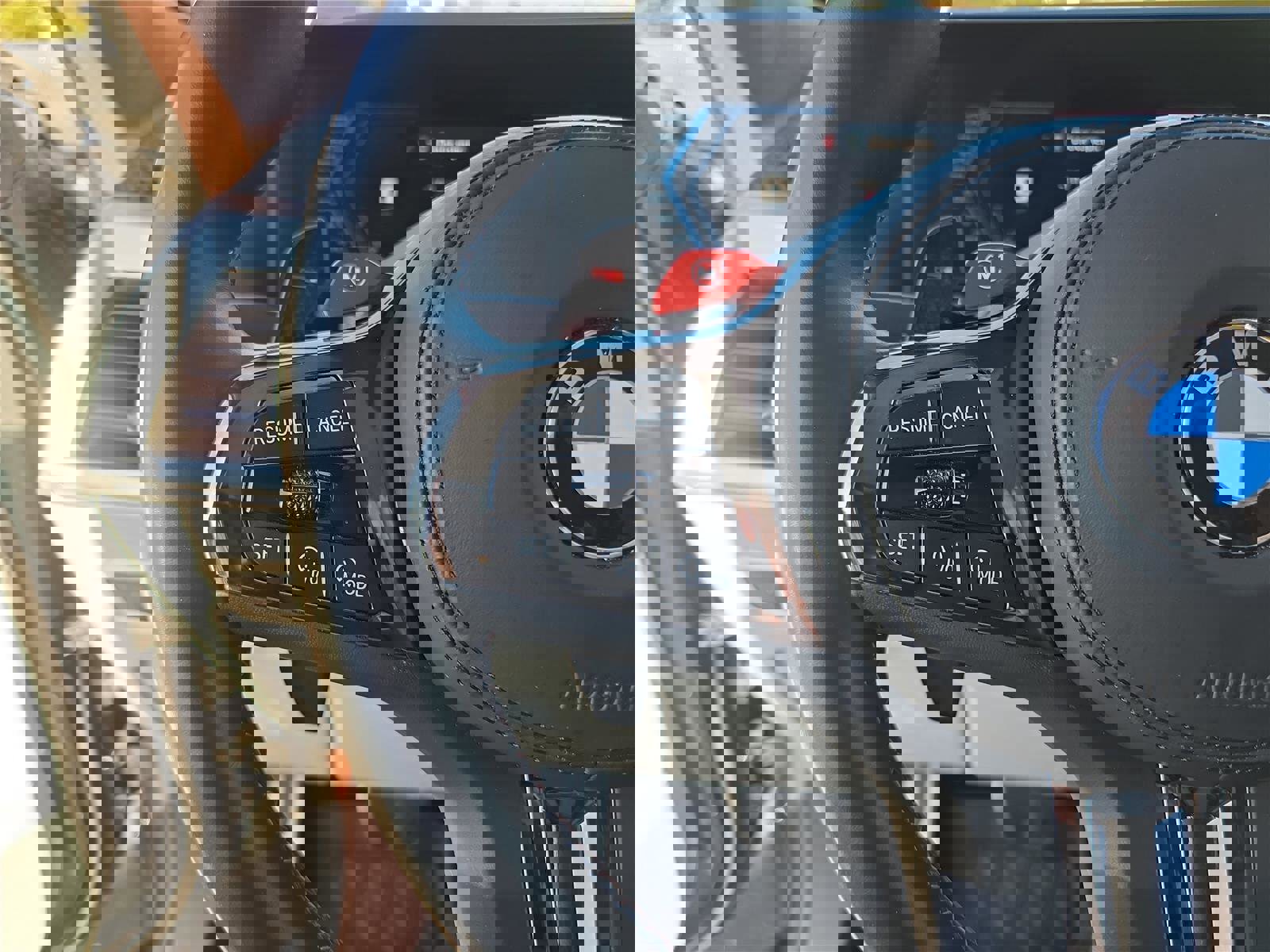 Used 2023 BMW XM image 29