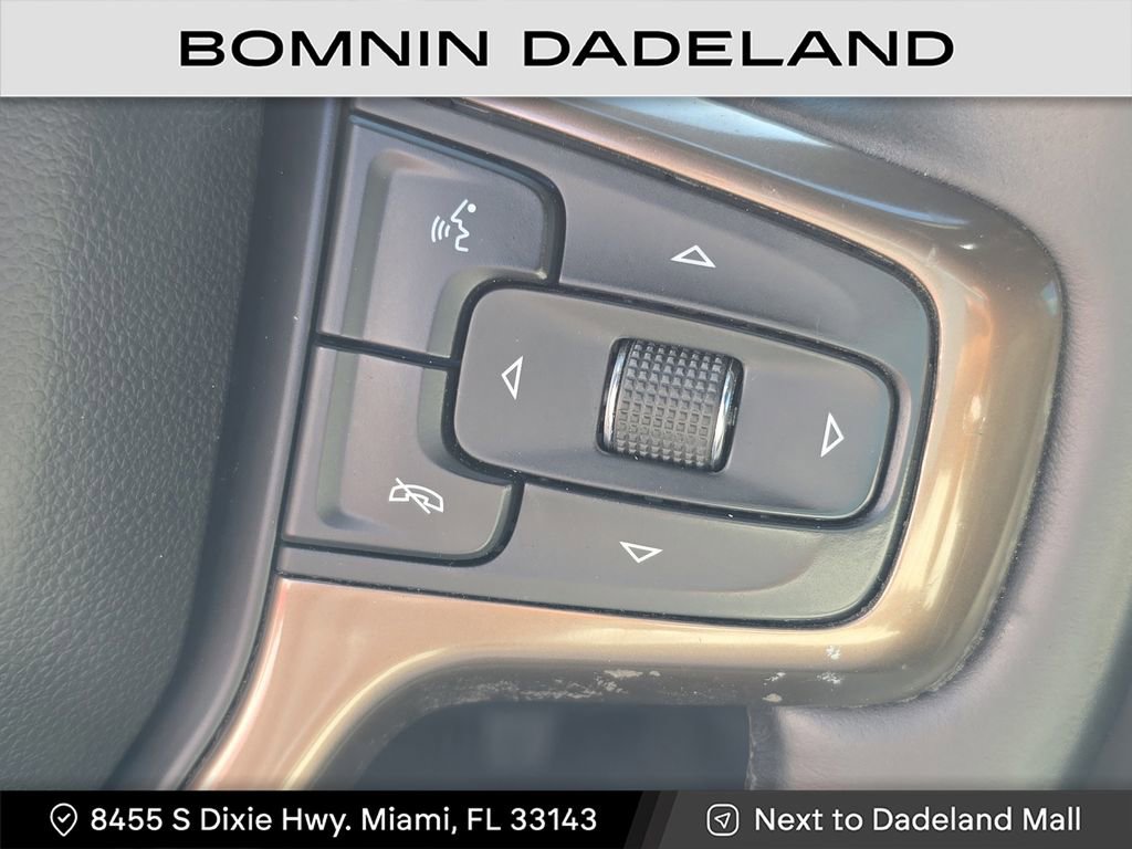 Used 2021 Chevrolet Silverado 1500 High Country image 24