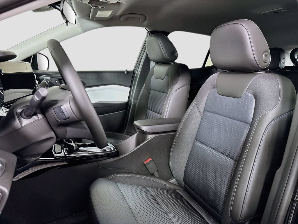 New 2026 Chevrolet Trax LT w/ Driver Confidence Package FWD image 20