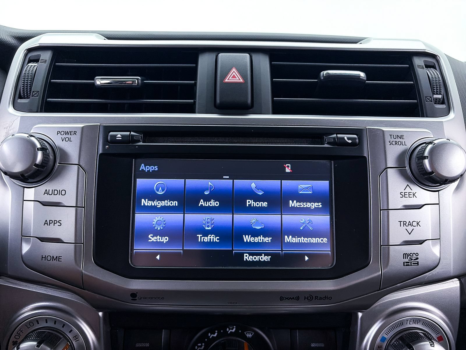 Used 2018 Toyota 4Runner SR5 AWD/4WD image 21