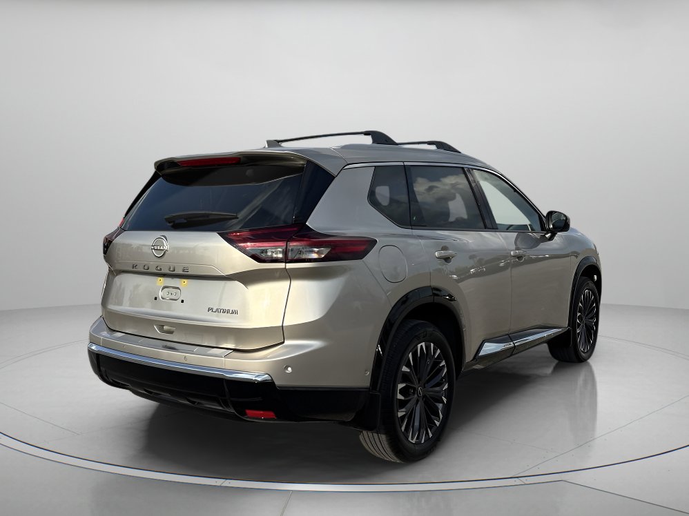 Used 2025 Nissan Rogue Platinum w/ Platinum Premium Package image 3