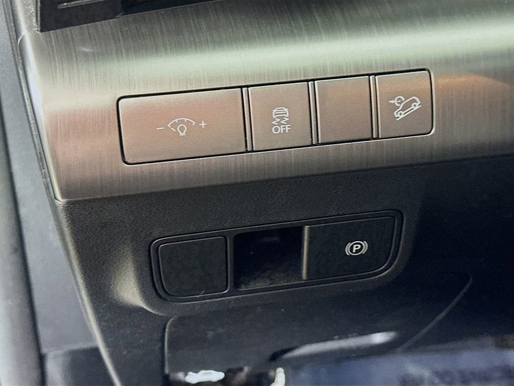 Used 2024 Hyundai Kona SEL FWD image 20