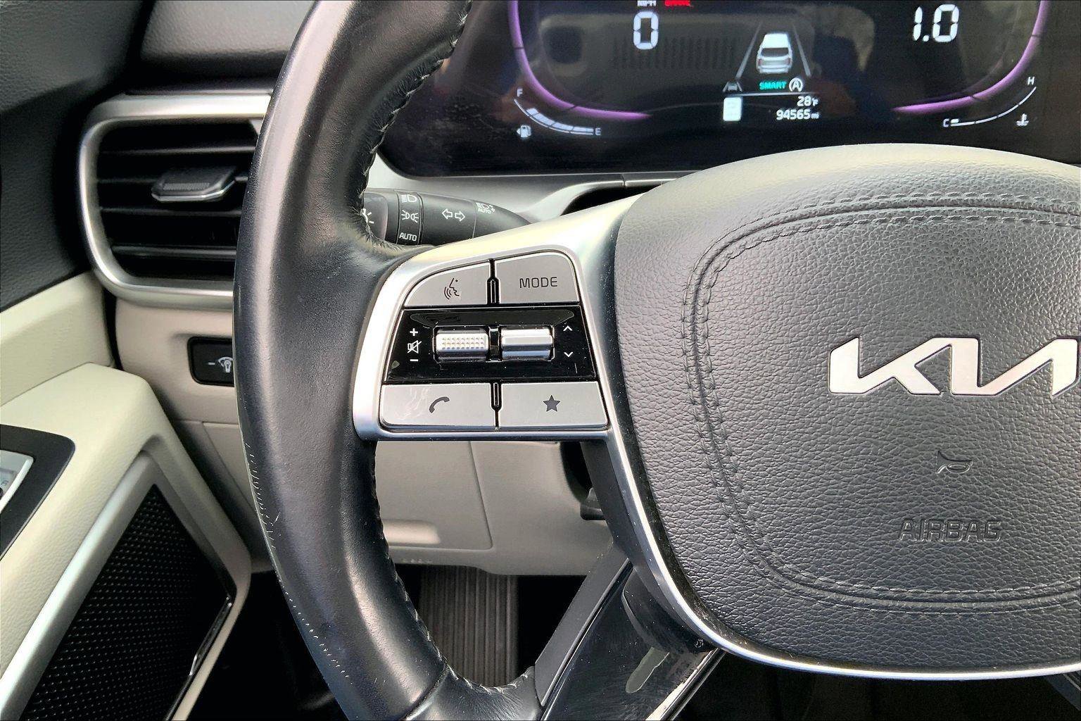 Used 2023 Kia Telluride S image 15