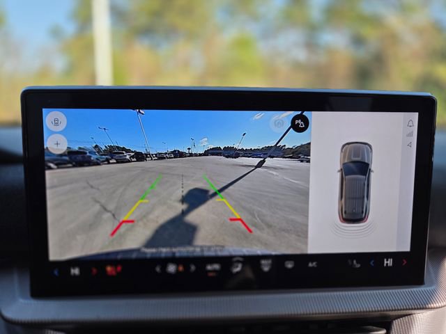 Used 2025 Ford Explorer Active w/ Active Comfort Package image 26