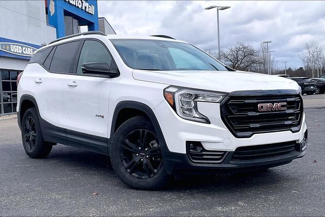 Used 2023 GMC Terrain AT4