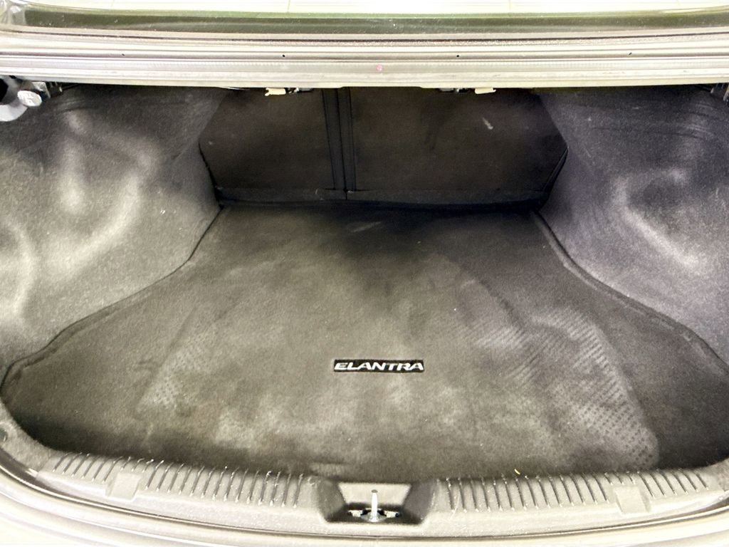 Used 2016 Hyundai Elantra Value Edition FWD image 26