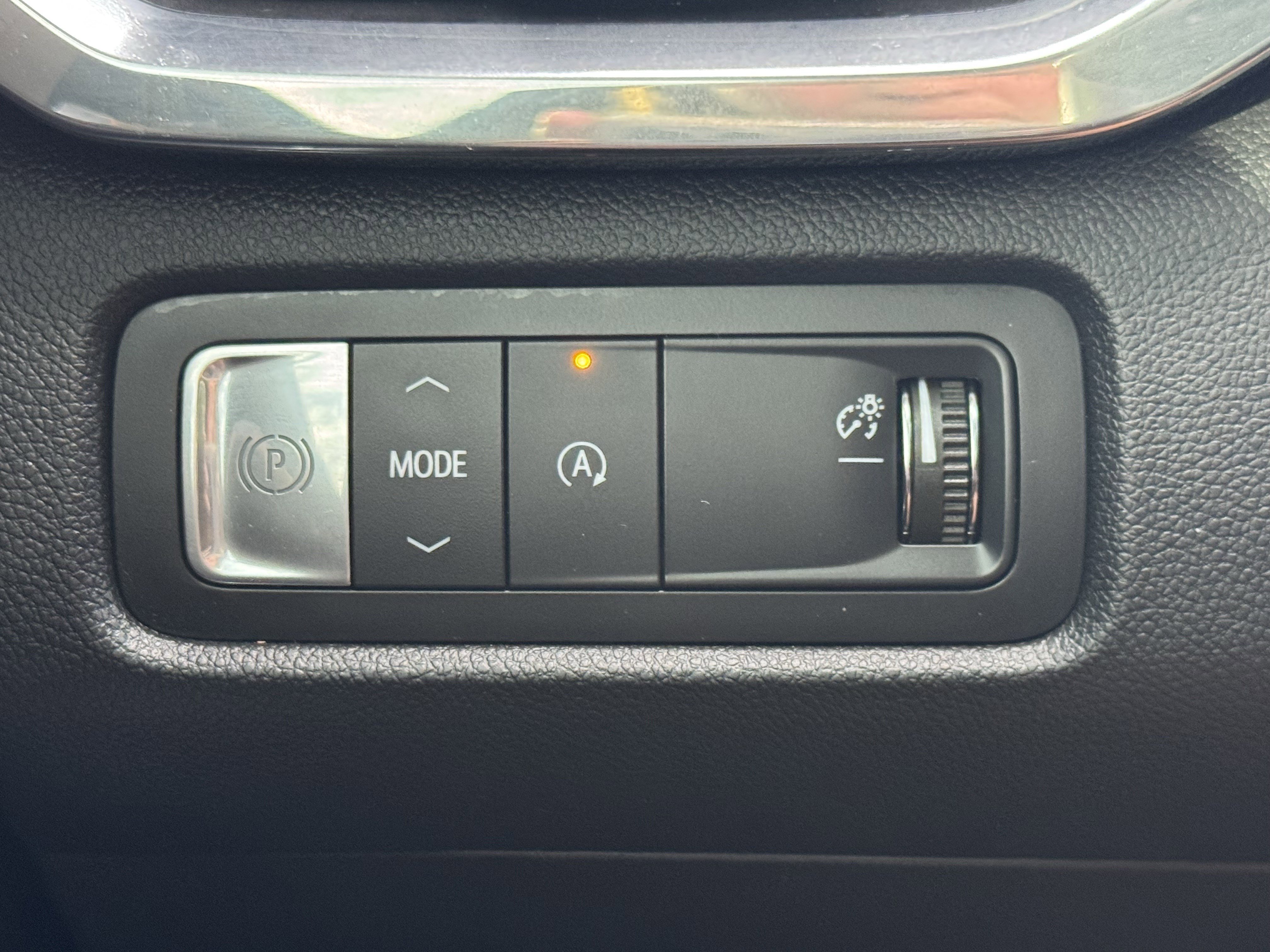 Used 2024 GMC Acadia Elevation w/ Luxury Package image 23