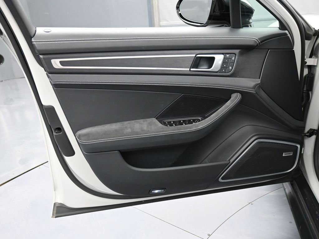 Certified 2022 Porsche Panamera GTS image 15