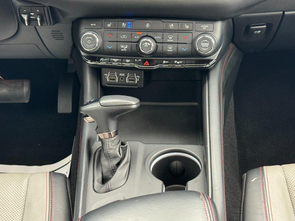Used 2024 Dodge Durango GT AWD/4WD image 18