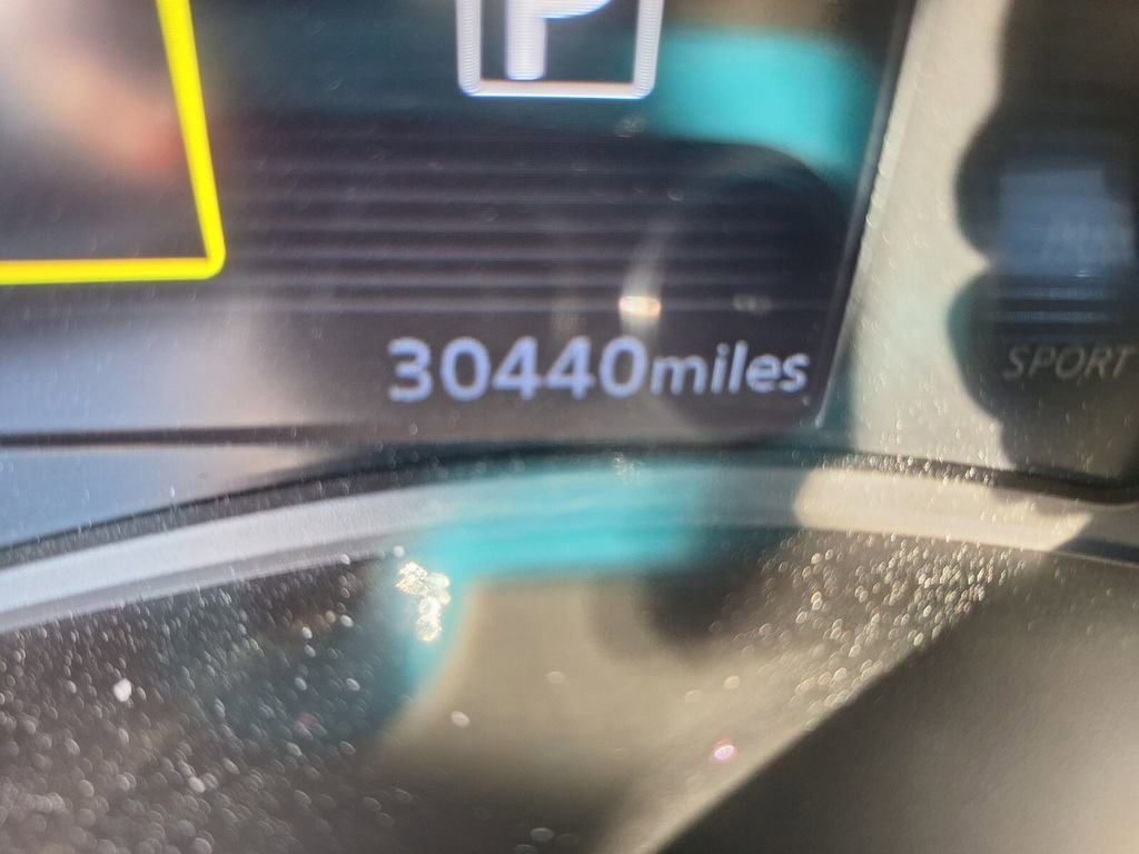 Used 2024 Nissan Kicks SR w/ SR Premium Package image 16