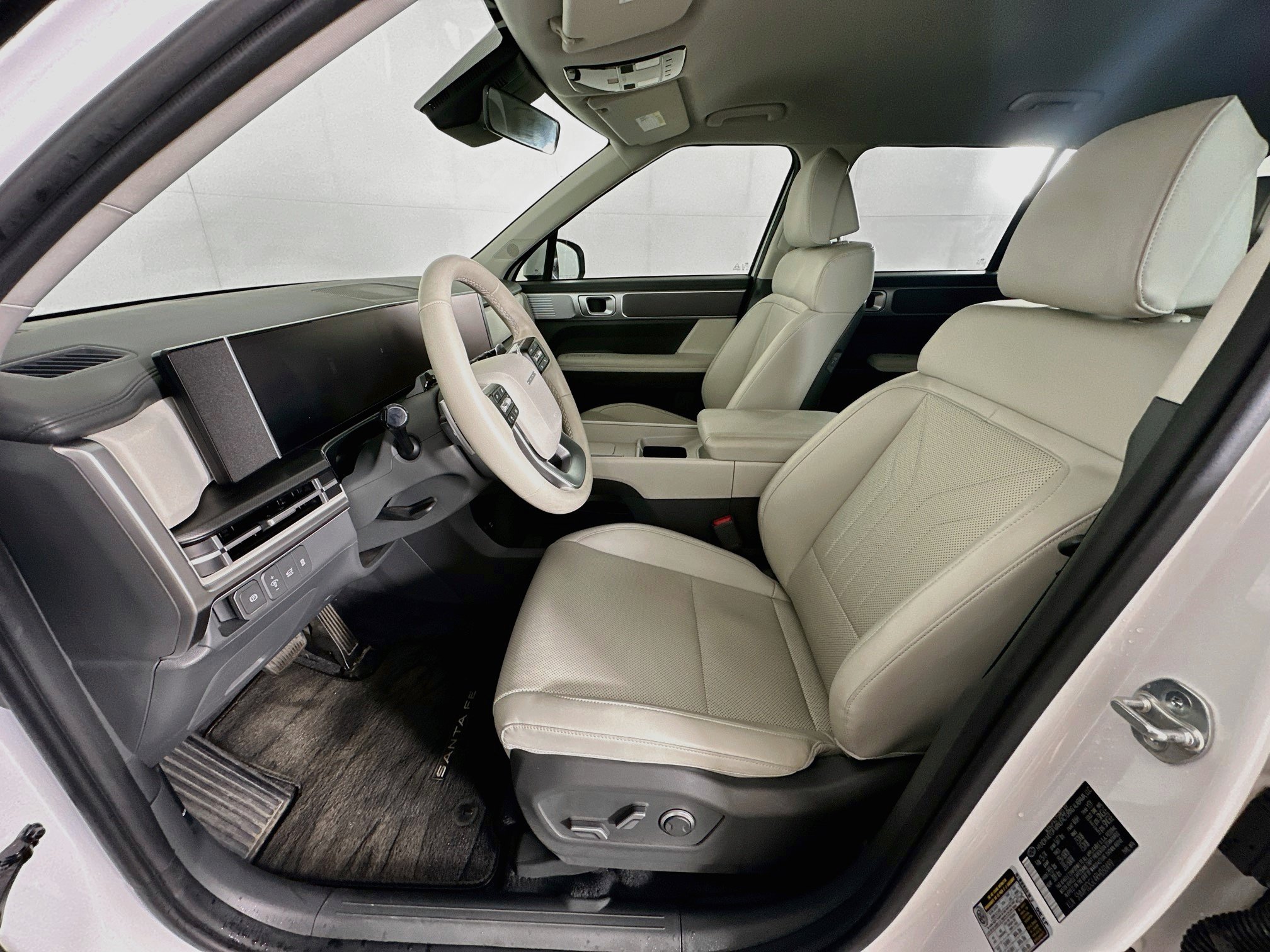 Used 2024 Hyundai Santa Fe SEL AWD/4WD image 13
