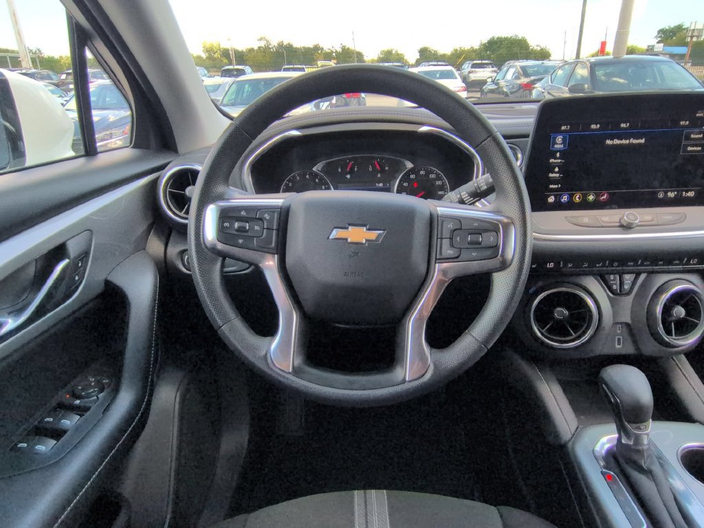 Used 2025 Chevrolet Blazer LT FWD image 22
