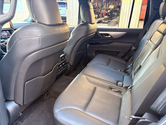 Used 2022 Lexus LX 600 F Sport w/ Accessory Package (Z1) AWD/4WD image 12