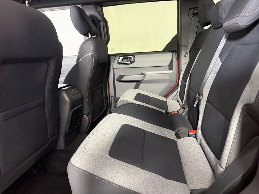 Used 2023 Ford Bronco Black Diamond image 24