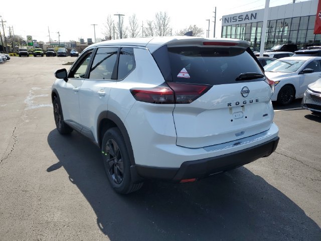 New 2026 Nissan Rogue SV w/ Cold Weather Package AWD/4WD image 5