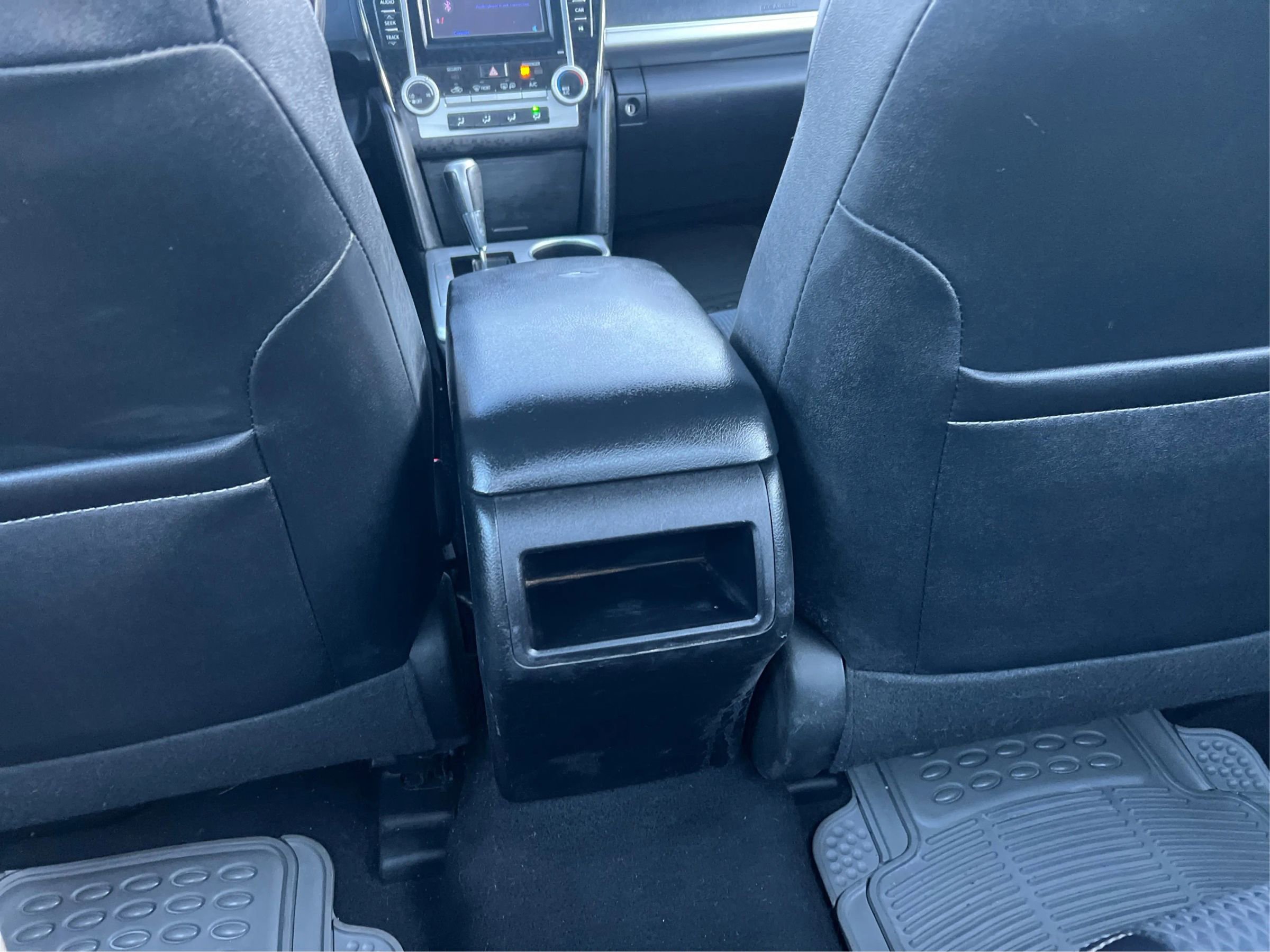 Used 2013 Toyota Camry SE image 20