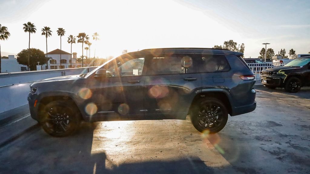 New 2026 Jeep Grand Cherokee L Limited AWD/4WD image 14