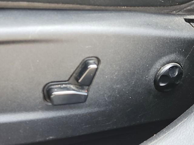 Used 2017 Dodge Charger R/T RWD image 14