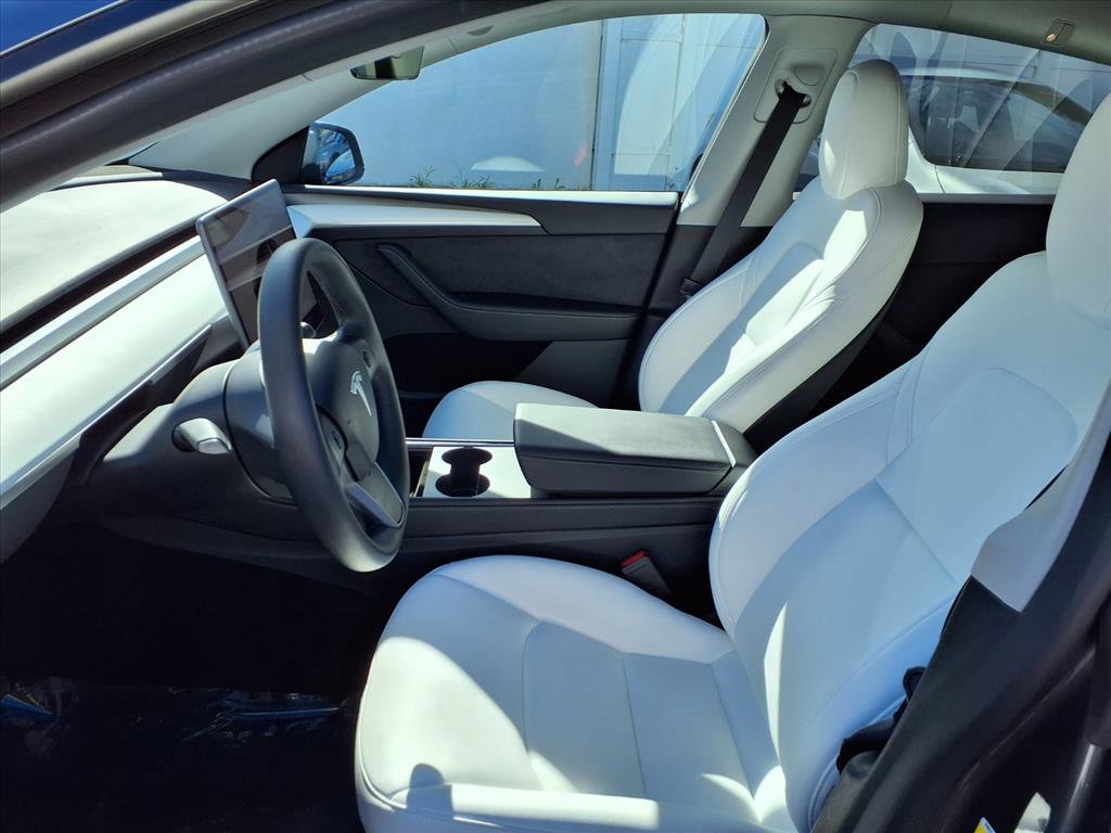 Used 2023 Tesla Model Y 2WD image 18