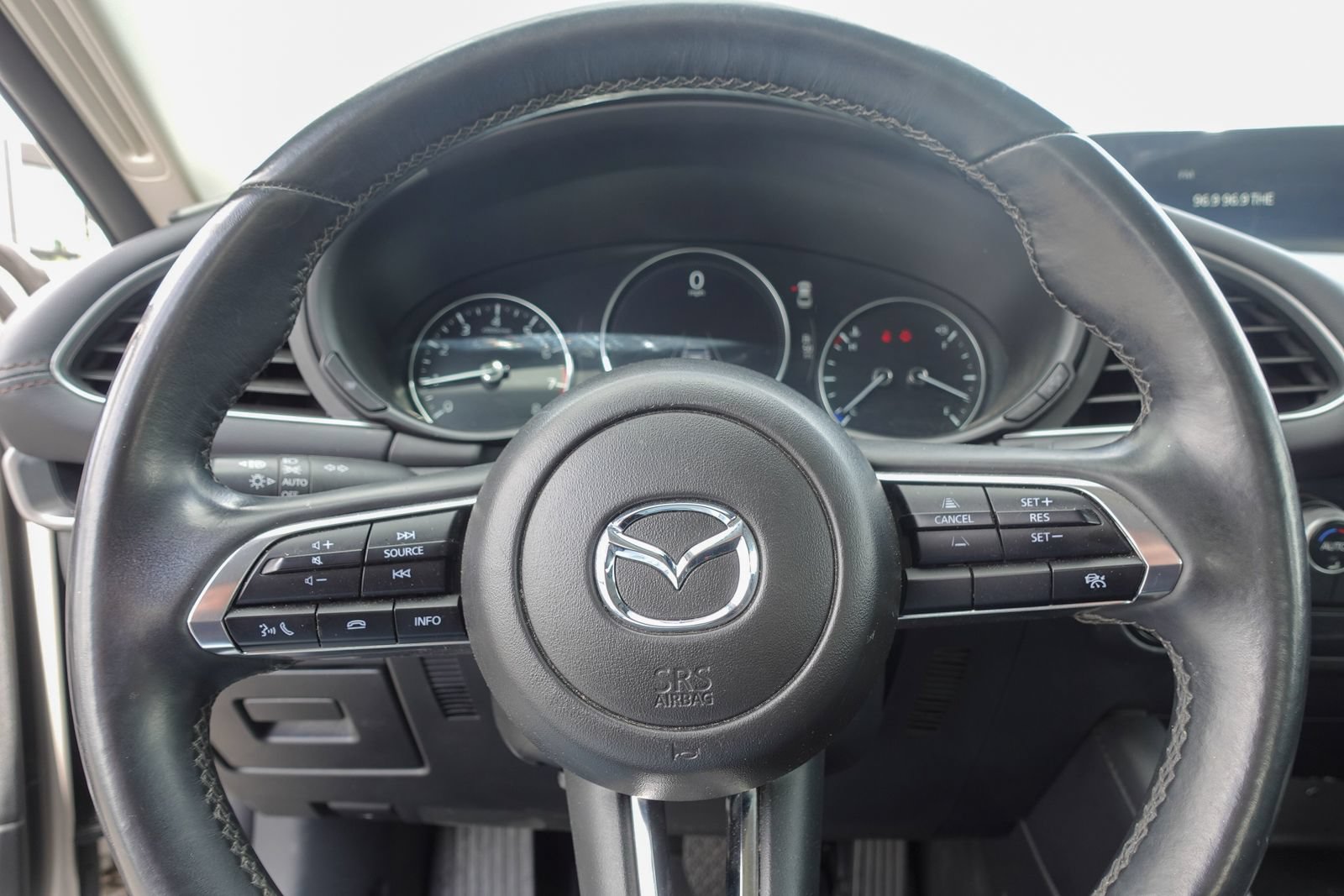 Used 2024 MAZDA MAZDA3 s FWD image 18