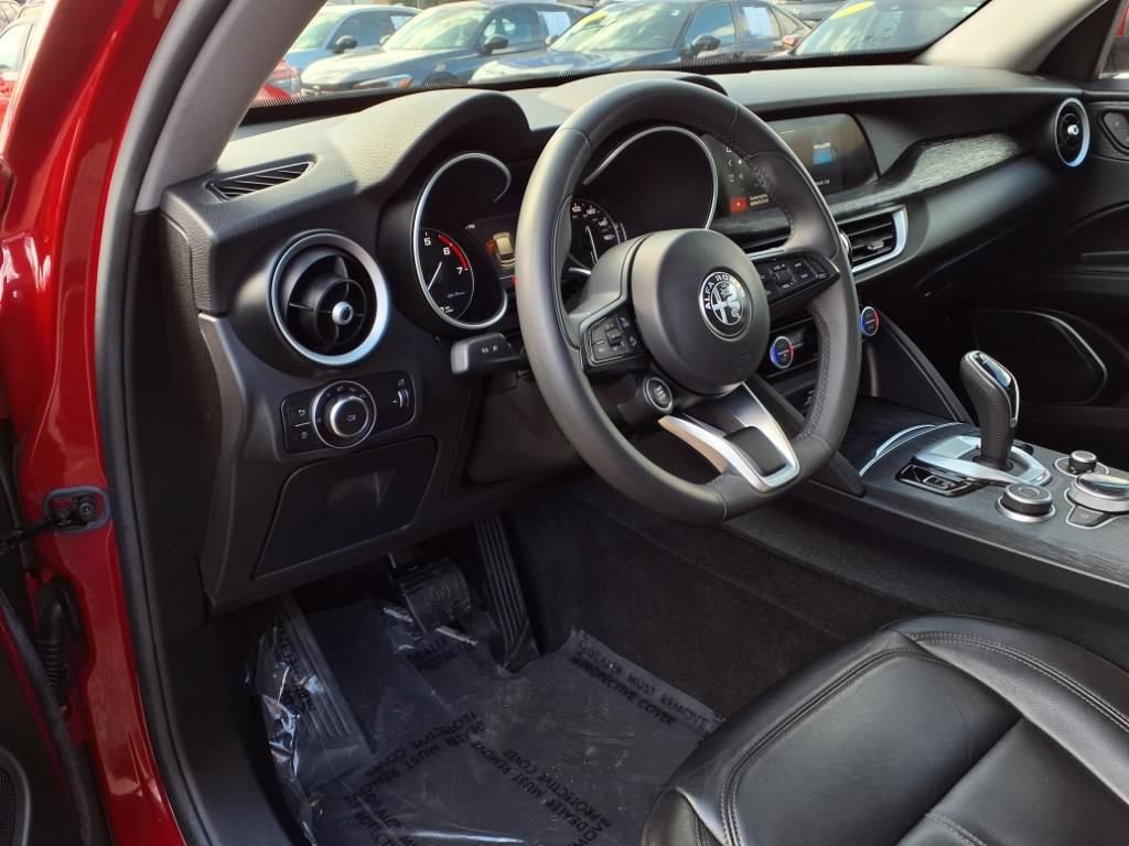 Used 2021 Alfa Romeo Stelvio Sprint AWD/4WD image 15